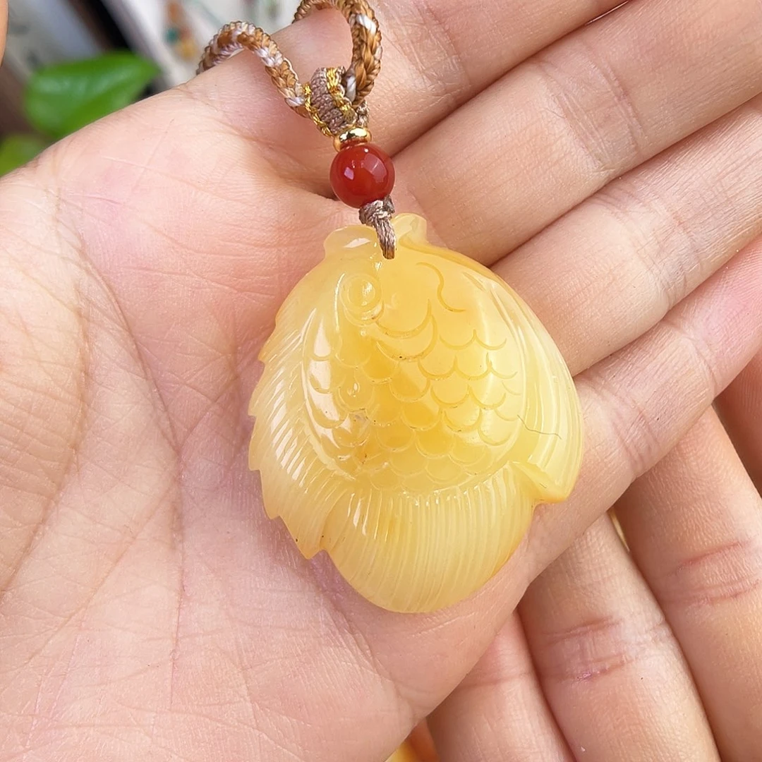 未镶嵌琥珀珠宝奇石，