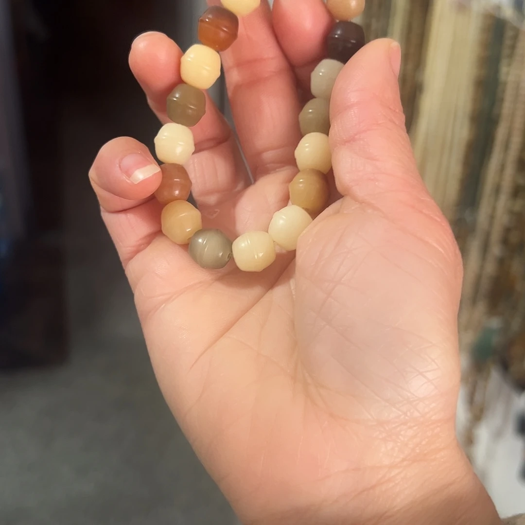 白玉菩提吊坠9×11