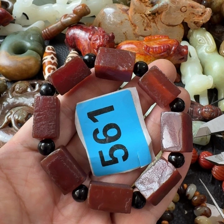 玛瑙/玉髓颈饰合金