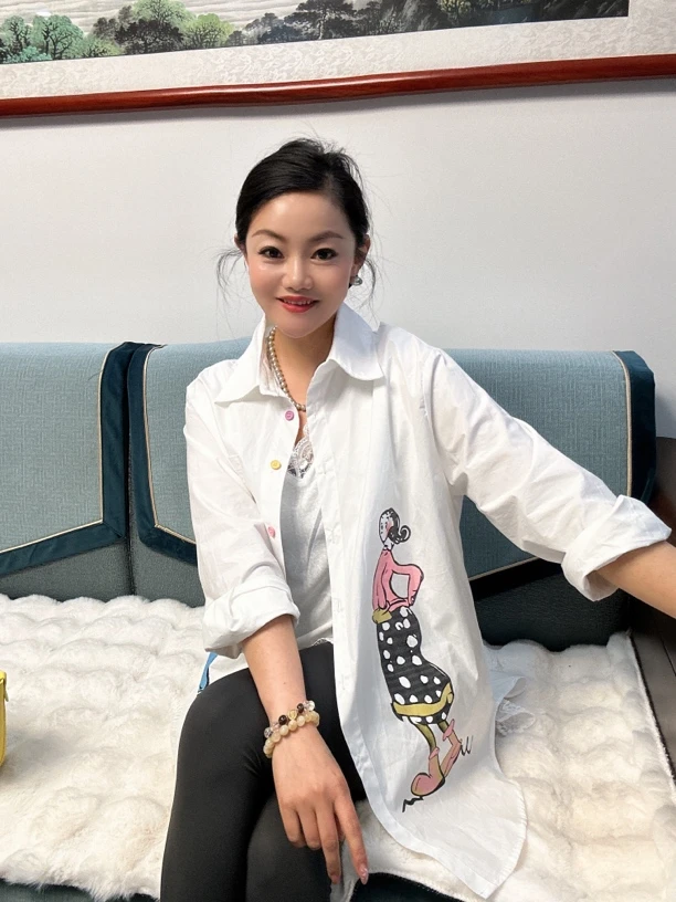 「白色带图衬衣」两穿衬衣