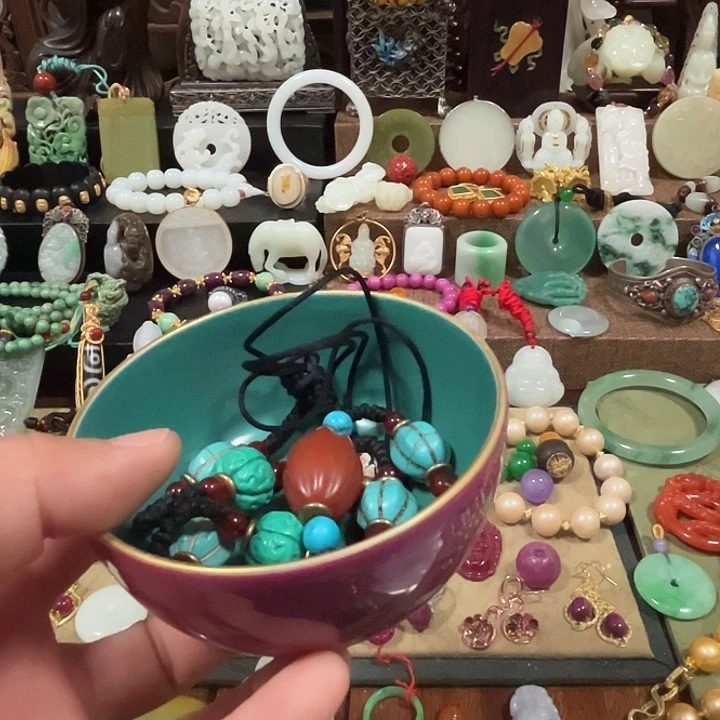 吉****瓷片精致小巧精致小巧漂亮