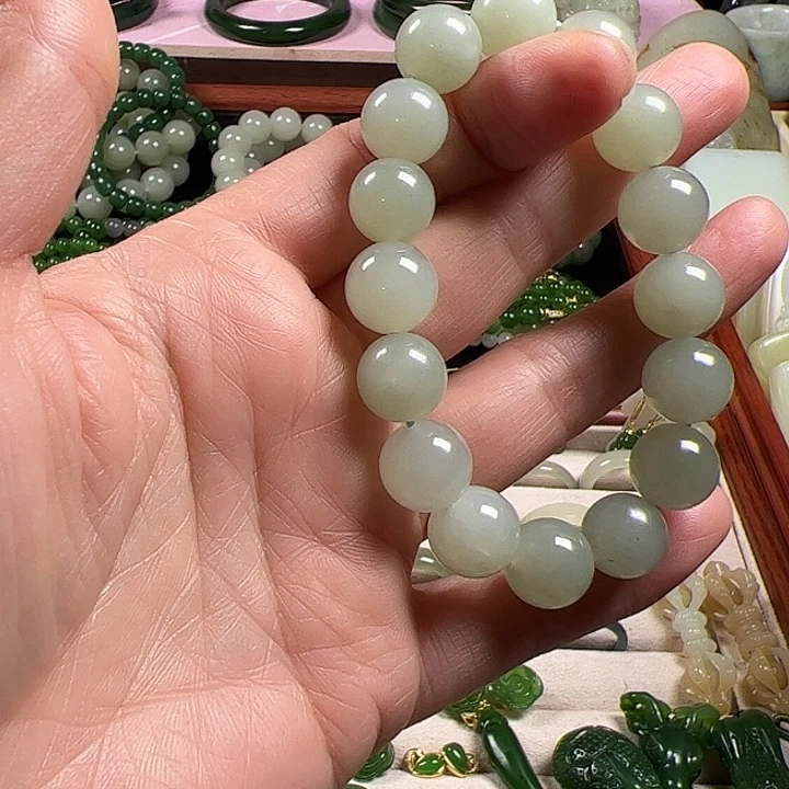 和田玉（糖玉）未镶嵌手链