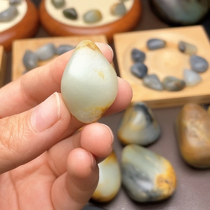 颈饰未镶嵌和田玉22