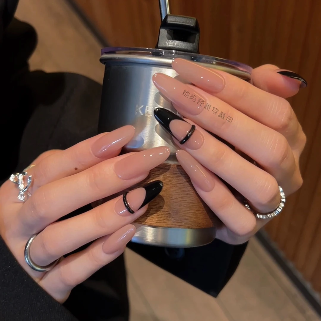 【黑法】黑色法式纯手工穿戴甲显白个性高级感秋冬