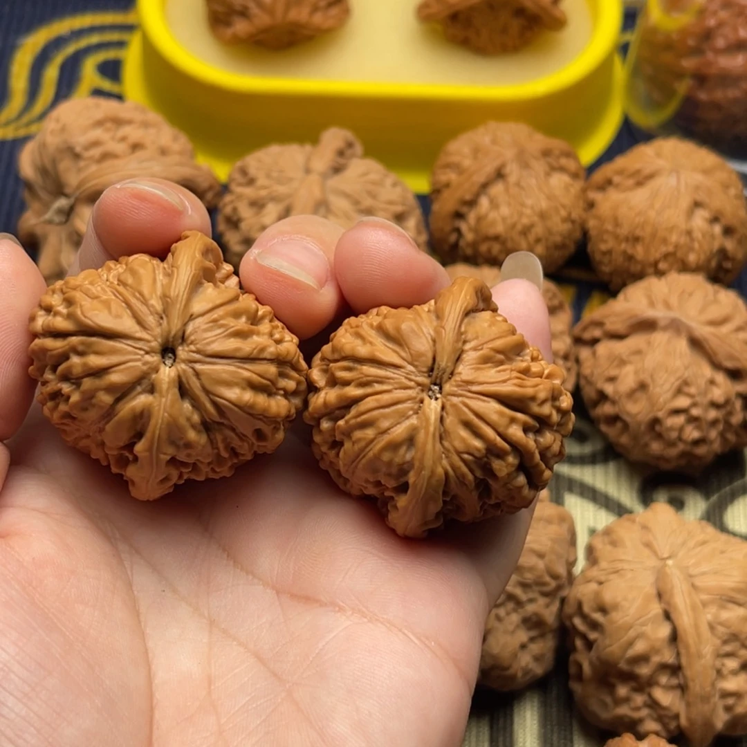 郁***瑞文玩核桃吊坠莲花37