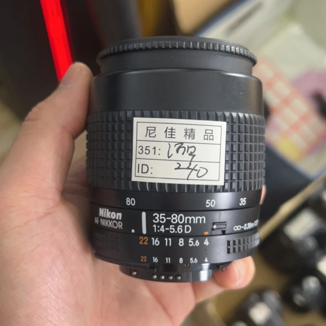 9新 尼康 卡口 二手单反相机/镜头（无配件）