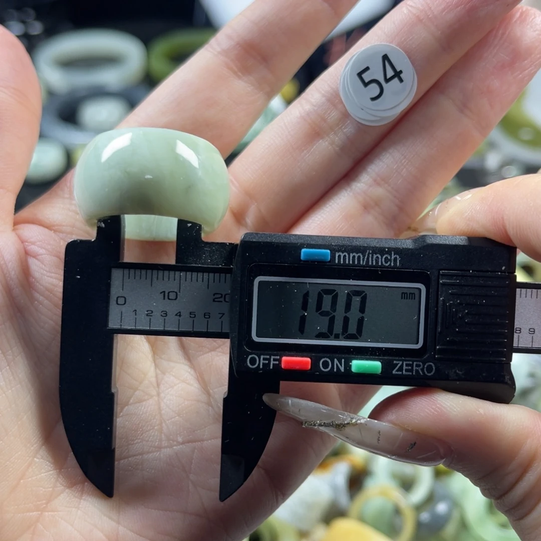 蛇纹石玉未镶嵌戒指