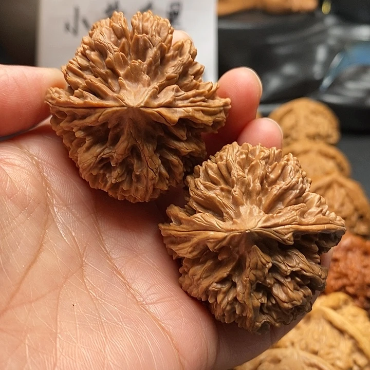 文玩核桃吊坠花王45尺