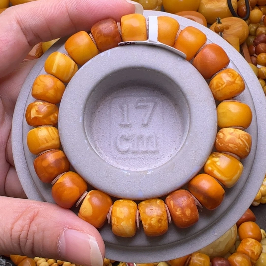 琥珀未镶嵌珠宝奇石12