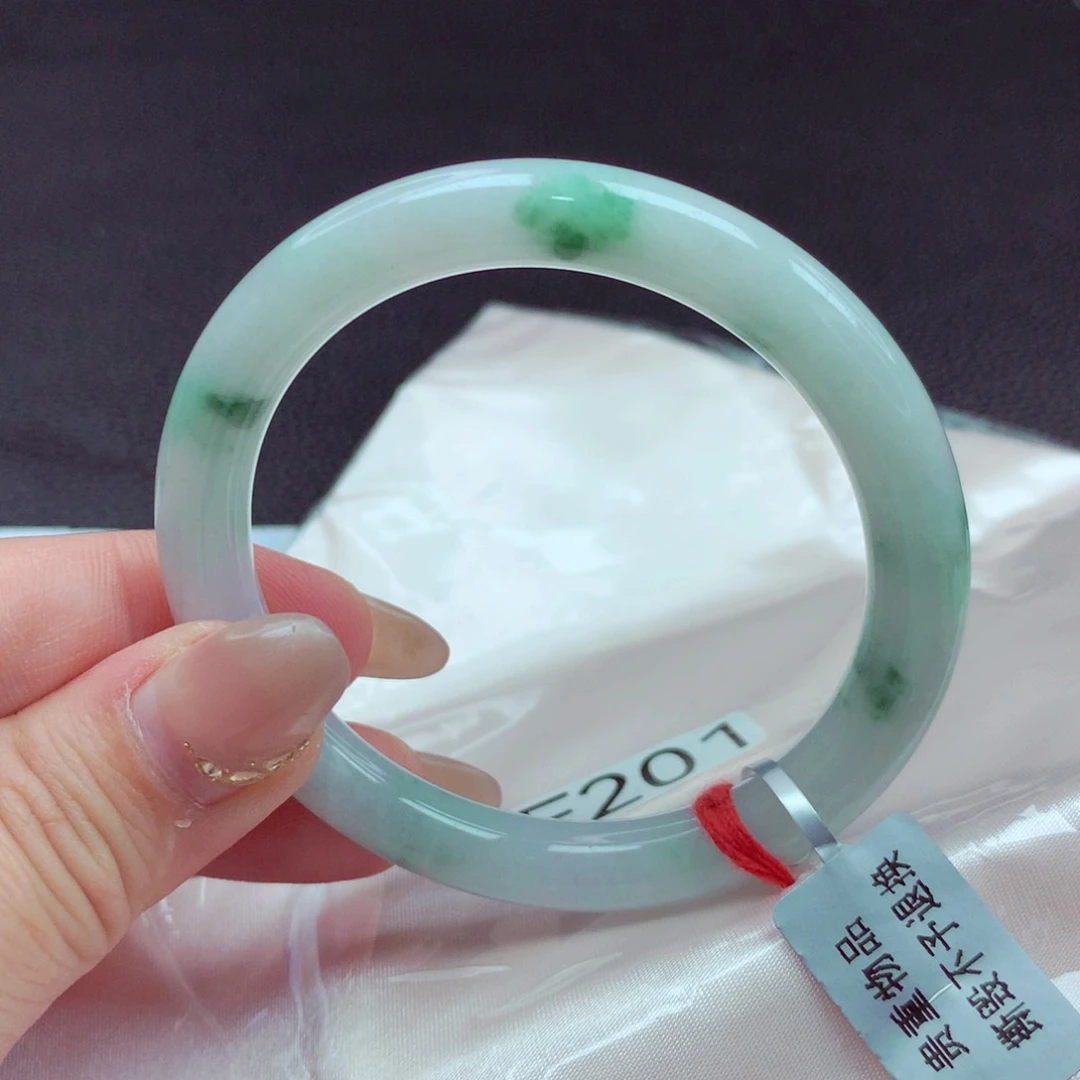 翡翠未镶嵌手镯手镯88
