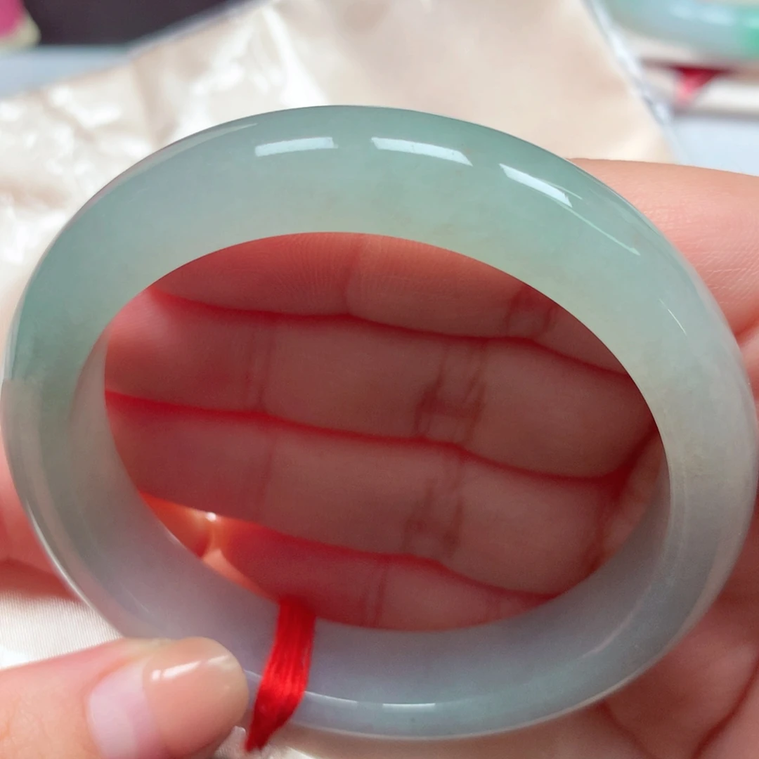 栗***子翡翠未镶嵌手镯强推⭐️5758