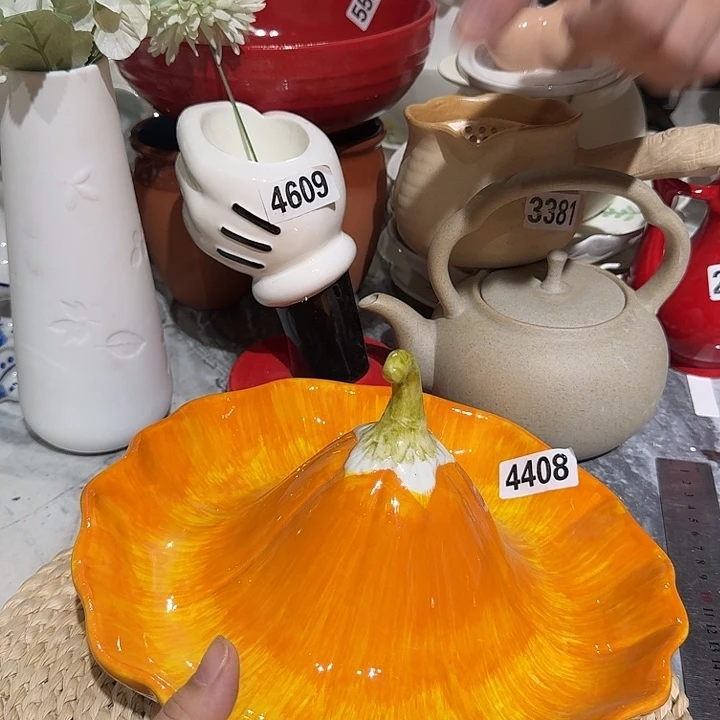 瓷片微瑕陶瓷。   4408