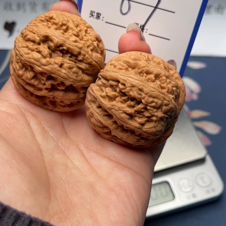 文玩核桃把件粗筋42