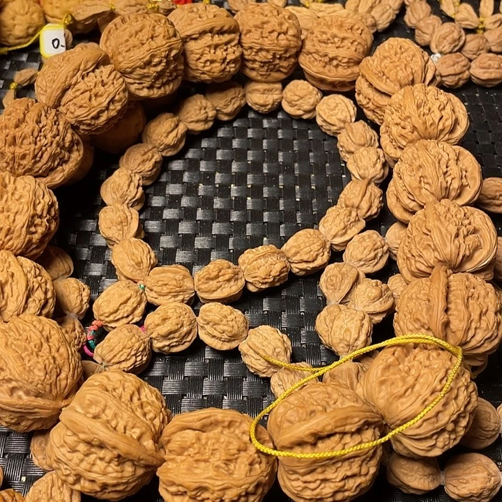 D***s核桃白狮子手持16粒