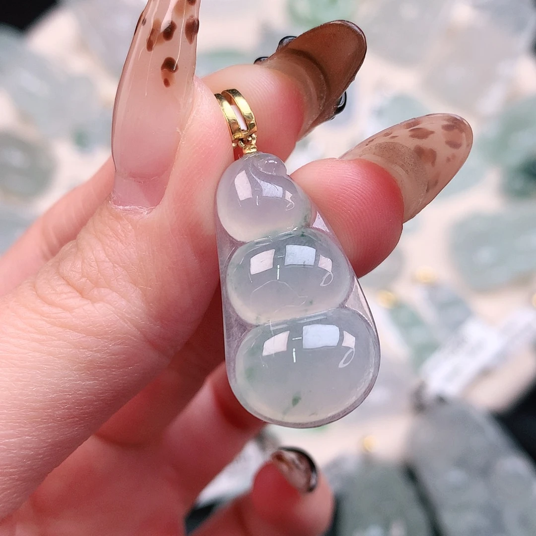 翡翠颈饰18K金镶嵌飘花豆36，28，15.5、6