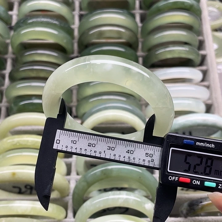 未镶嵌蛇纹石玉手镯313