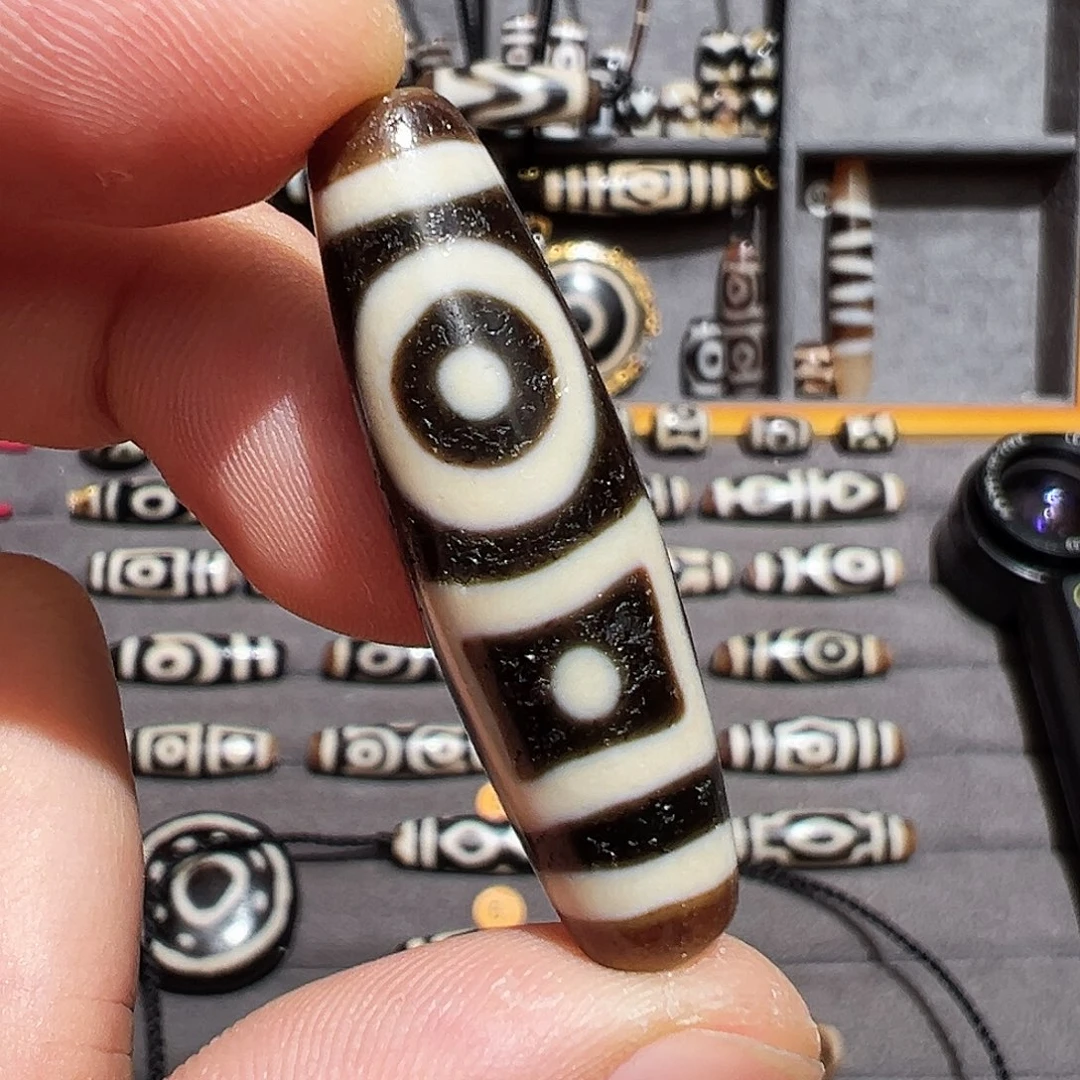 玛瑙未镶嵌颈饰上肯现代玛瑙制品