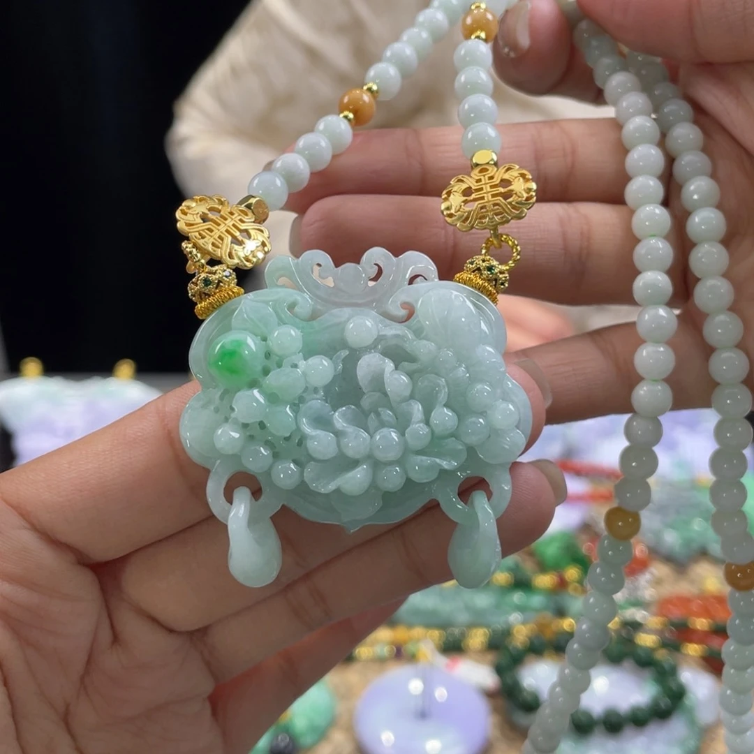 翡翠颈饰未镶嵌代编织
