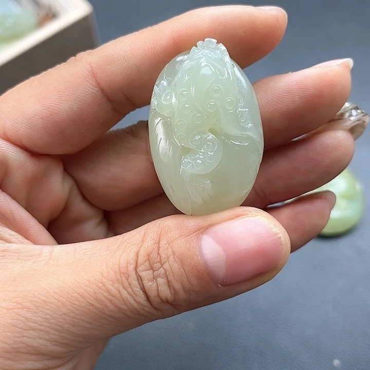 【闪购商品】颈饰未镶嵌和田玉