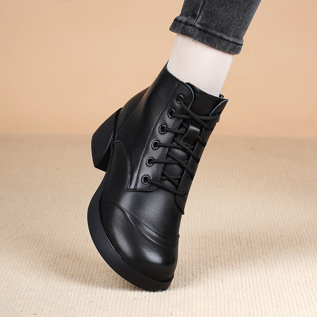 短筒秋冬款加绒舒适保暖马丁靴真皮短靴子英伦风时尚圆头系带女靴