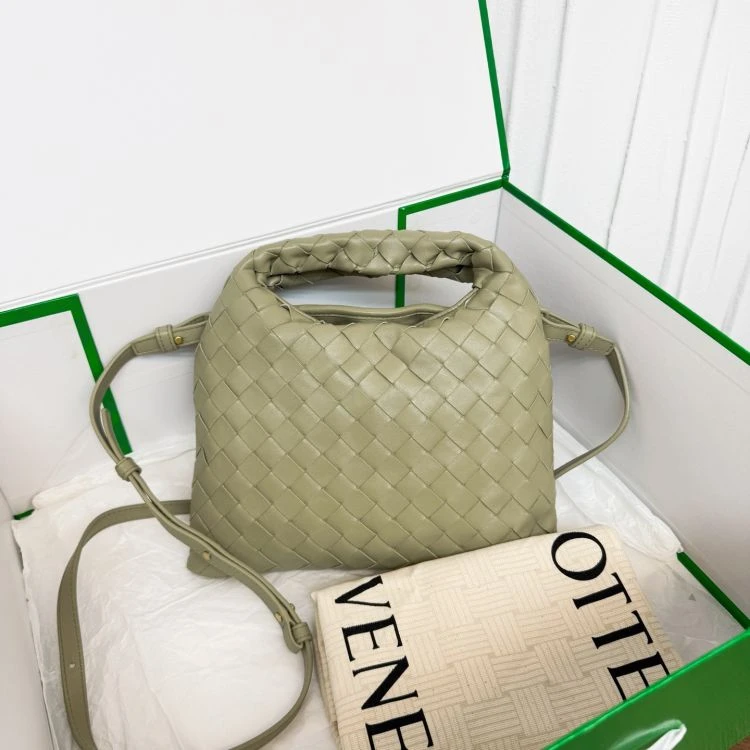 99新/葆蝶家/C6845763040/[251112SWB]