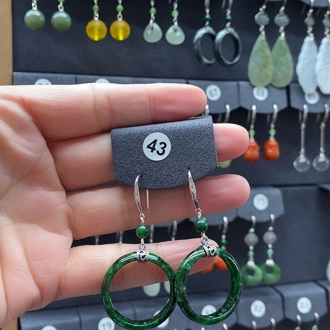 点***豆翡翠银S925镶嵌耳饰