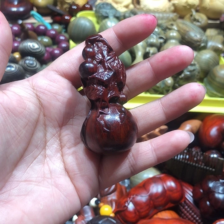 奔***程维腊木（绿檀）12369577889877.