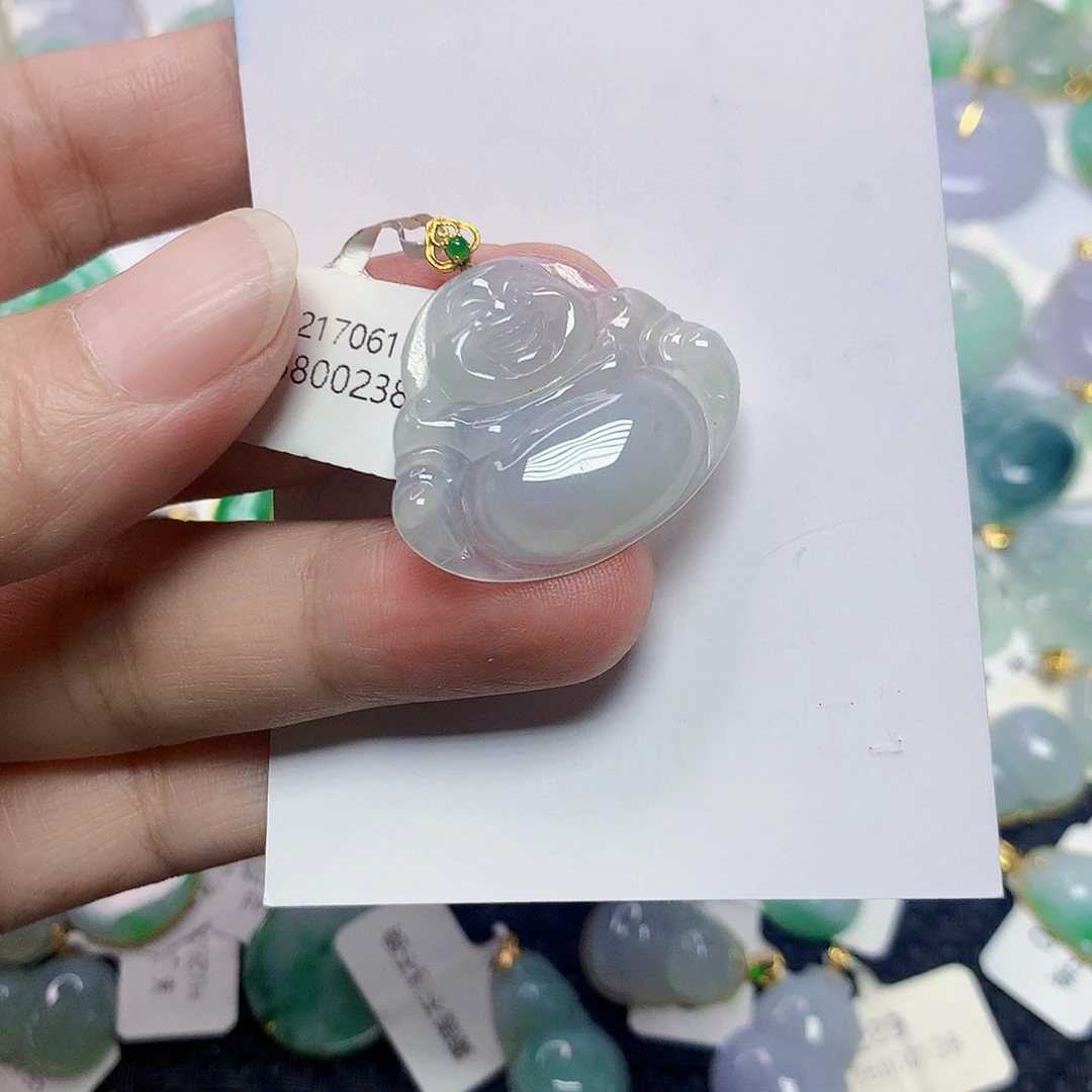 颈饰18K金镶嵌翡翠佛公