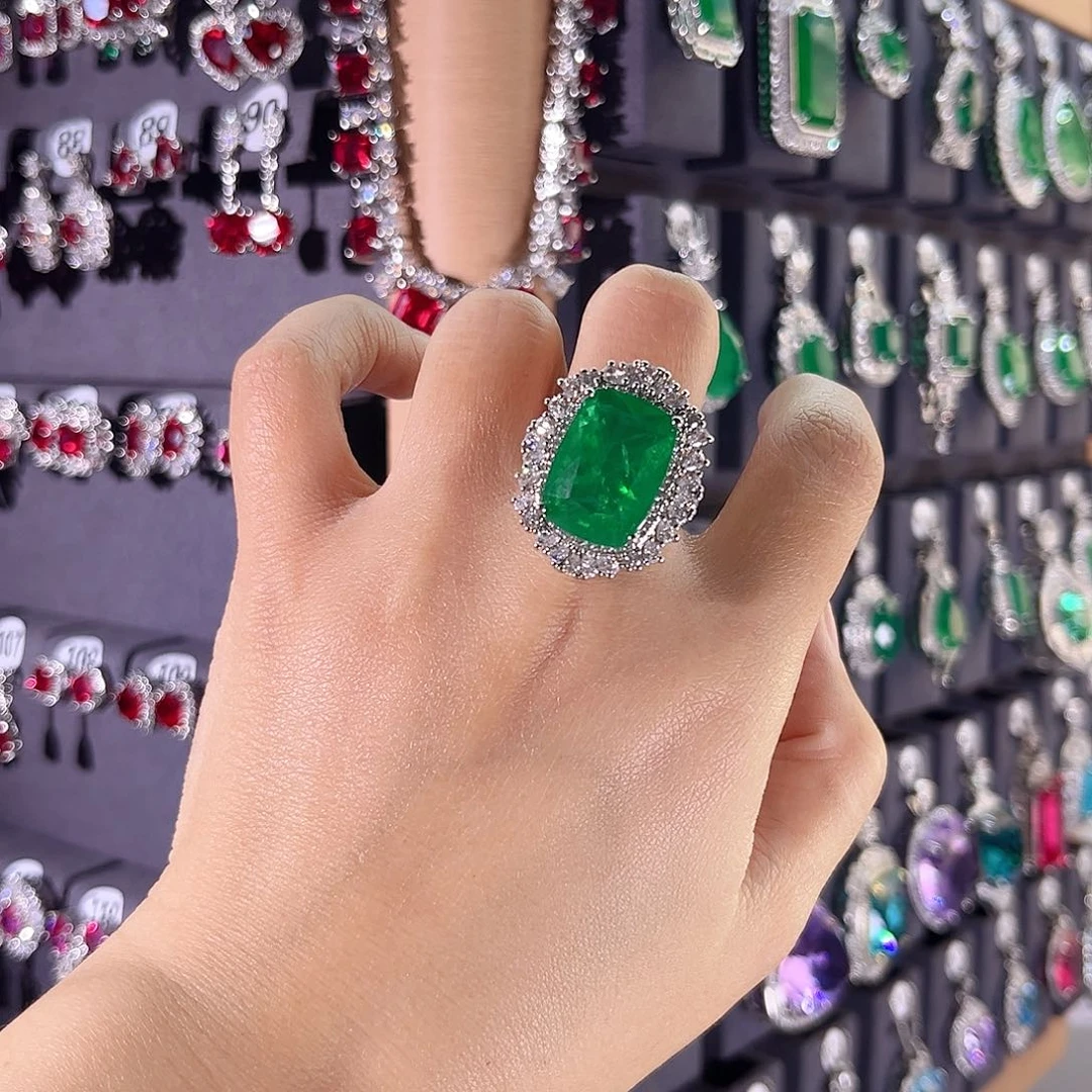 银S925镶嵌戒指祖母绿