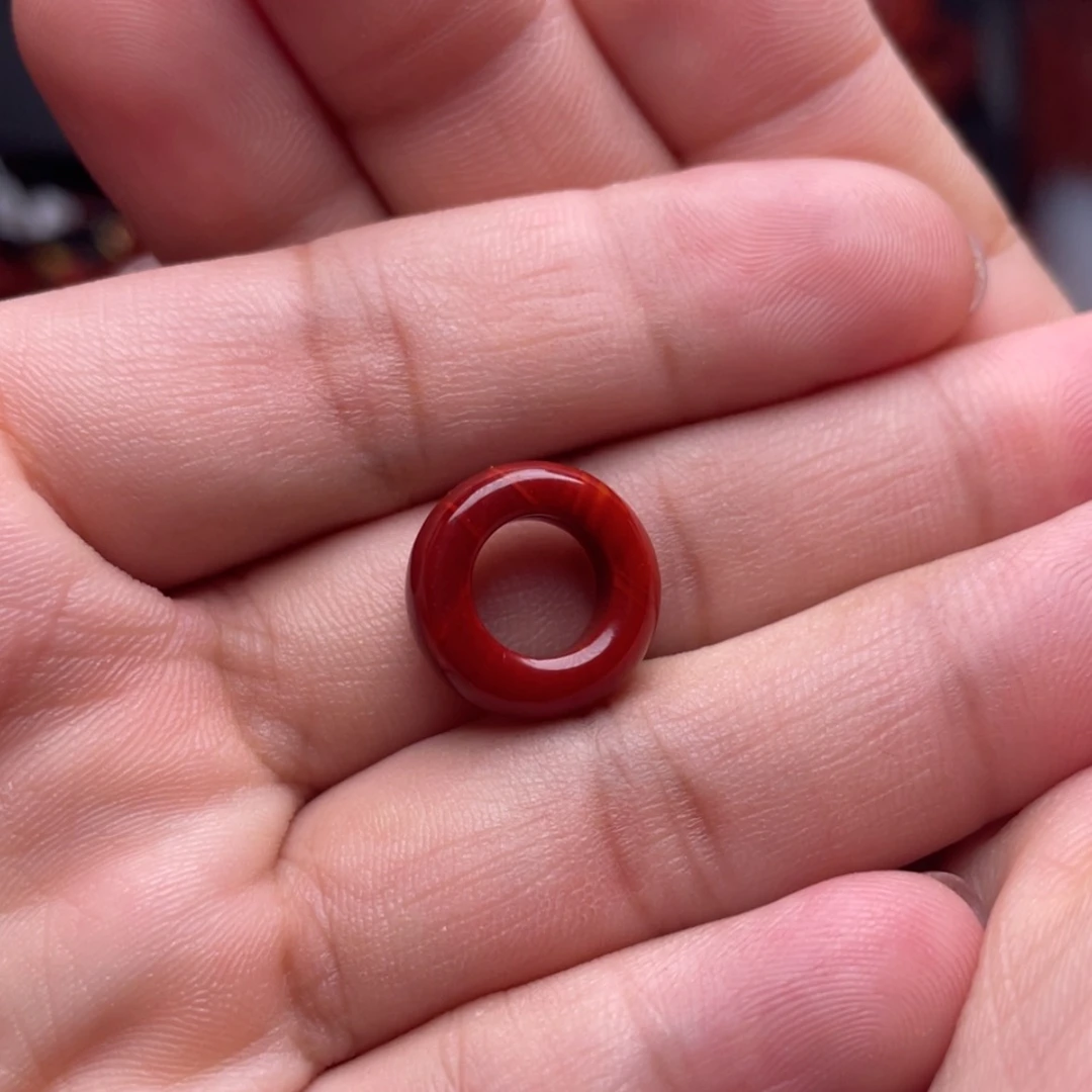 【闪购商品】南红玛瑙跑环8.3未镶嵌不*