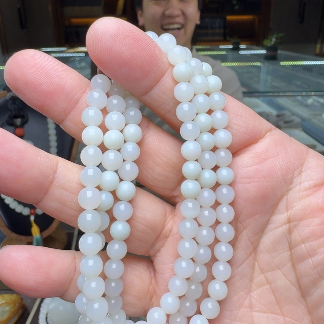 和田玉未镶嵌手串