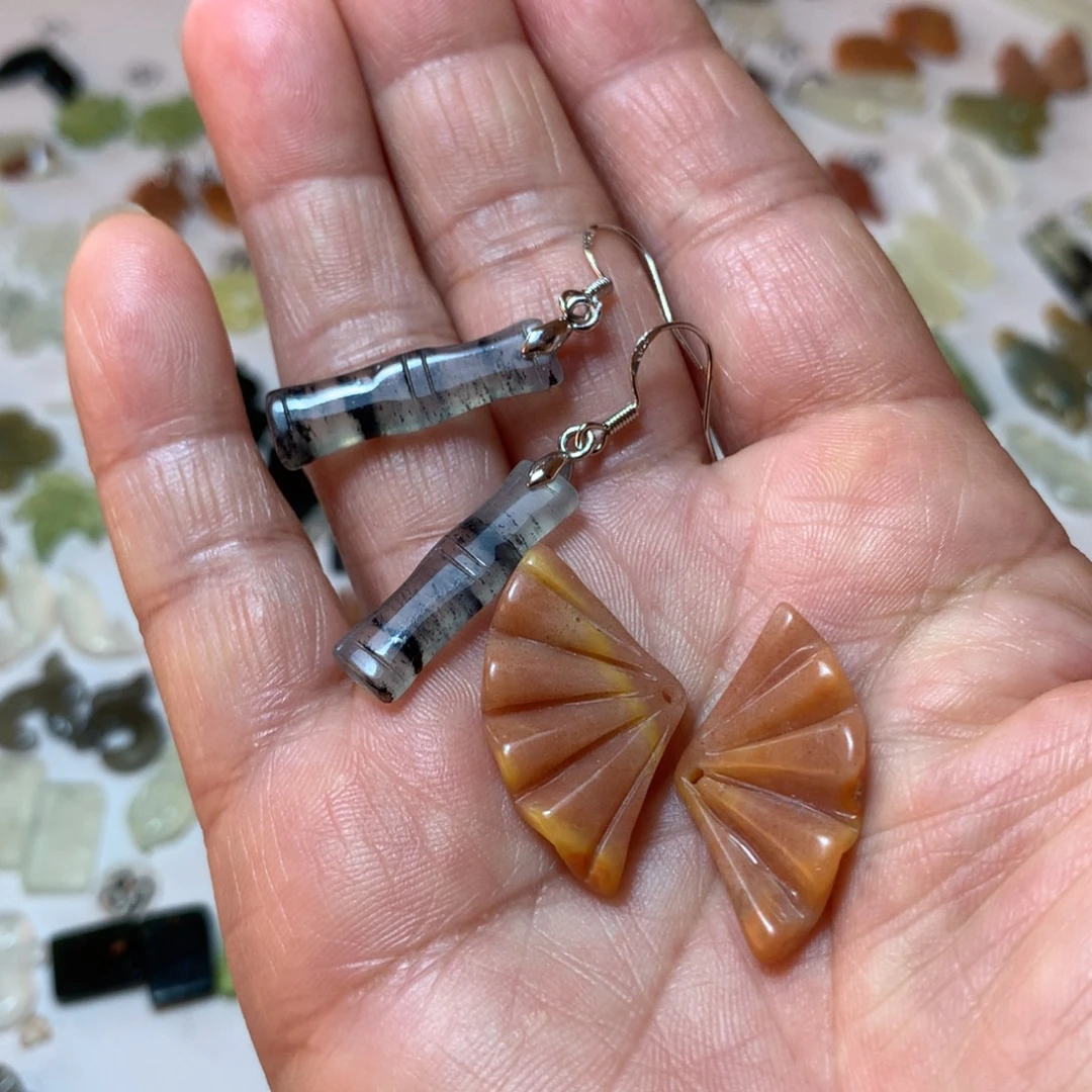 用***6蛇纹石玉未镶嵌耳环