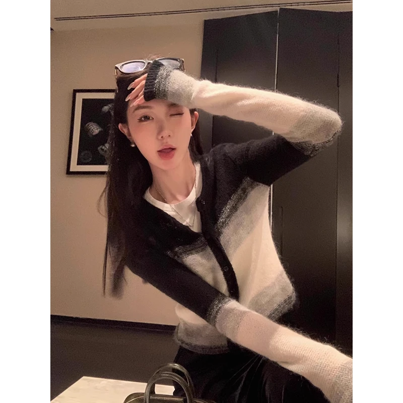 马海毛渐变针织开衫女外穿早秋季慵懒风加厚毛衣外套外搭长袖上衣