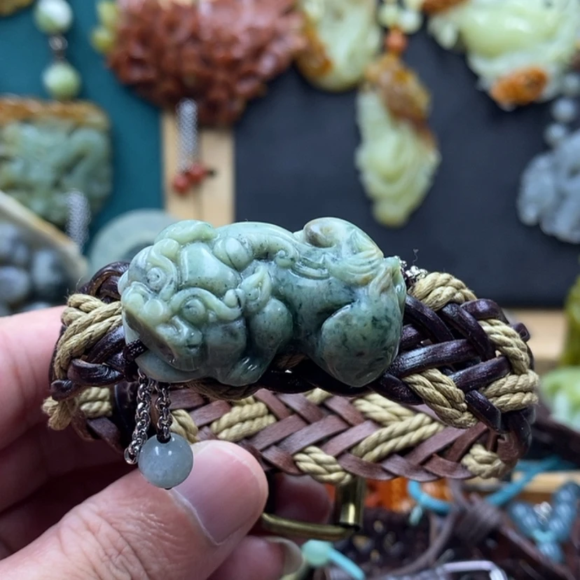 【闪购商品】蛇纹石玉手牌未镶嵌
