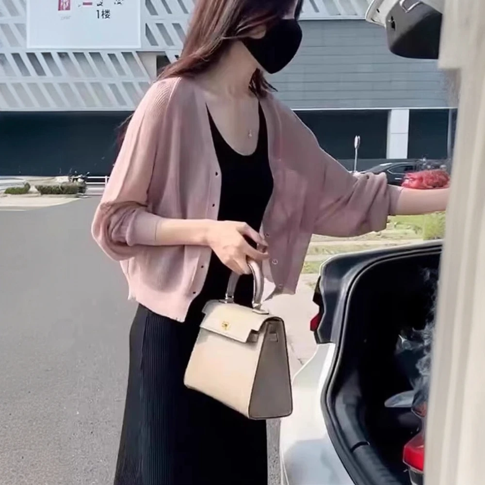 黑色v领冰丝针织防晒开衫女夏季薄款外搭罩衫薄纱外套空调衫上衣