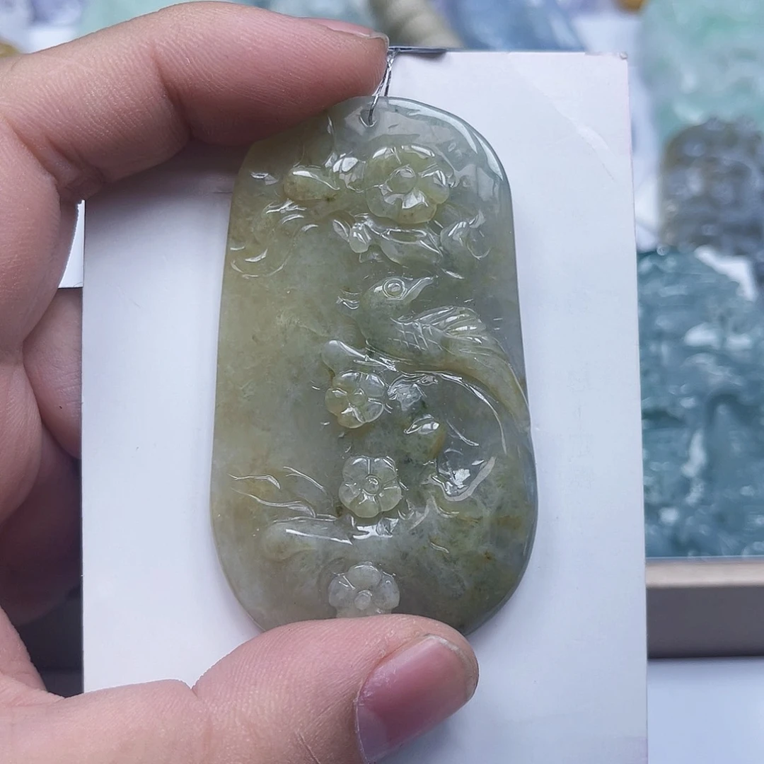 翡翠颈饰未镶嵌吊坠