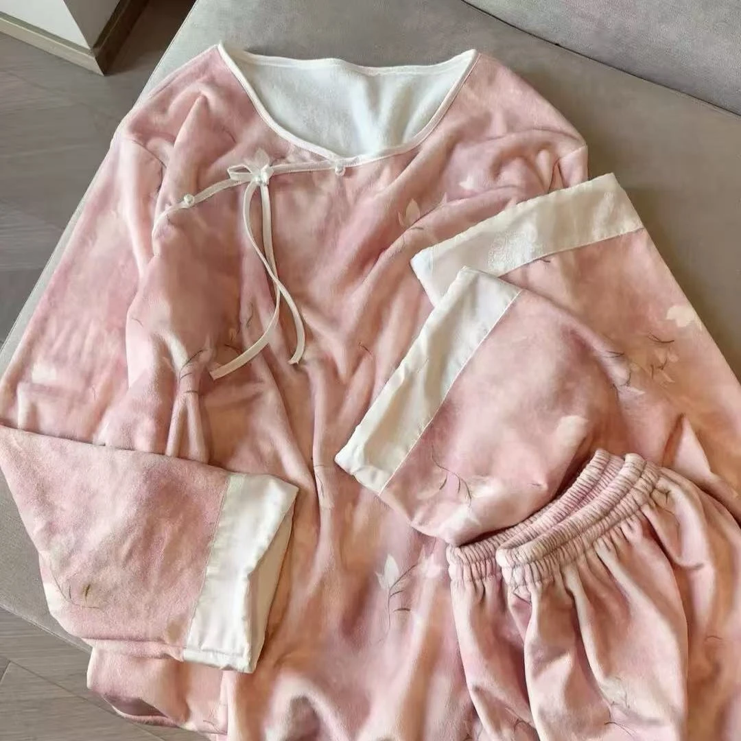 【香蕉】新中式印花德绒睡衣女2025冬新款国风钉珠长袖家居服两件套