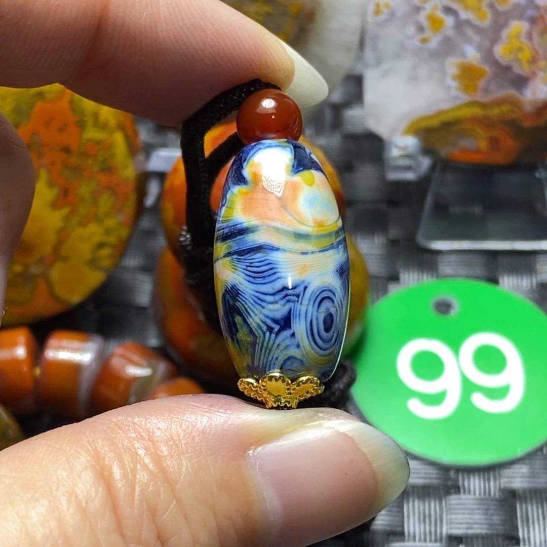 未镶嵌颈饰玛瑙/玉髓蝉****了