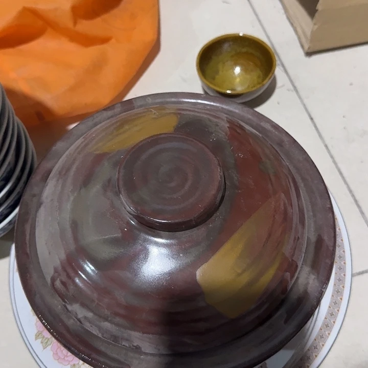 茶盏陶瓷盘子碗啥都有