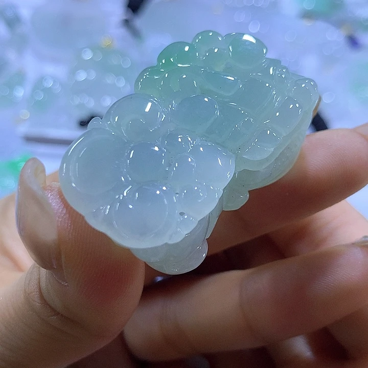 翡翠未镶嵌颈饰天然翡翠A货吊坠