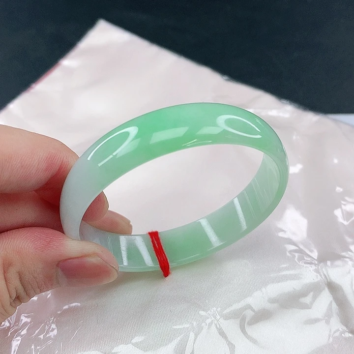 未镶嵌手镯翡翠圈53。12023