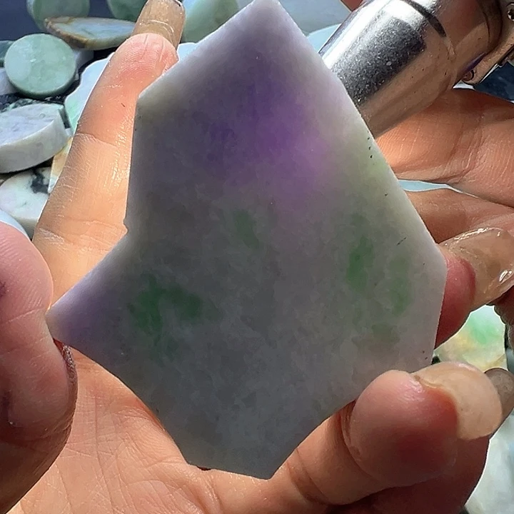 翡翠裸石春彩翡翠