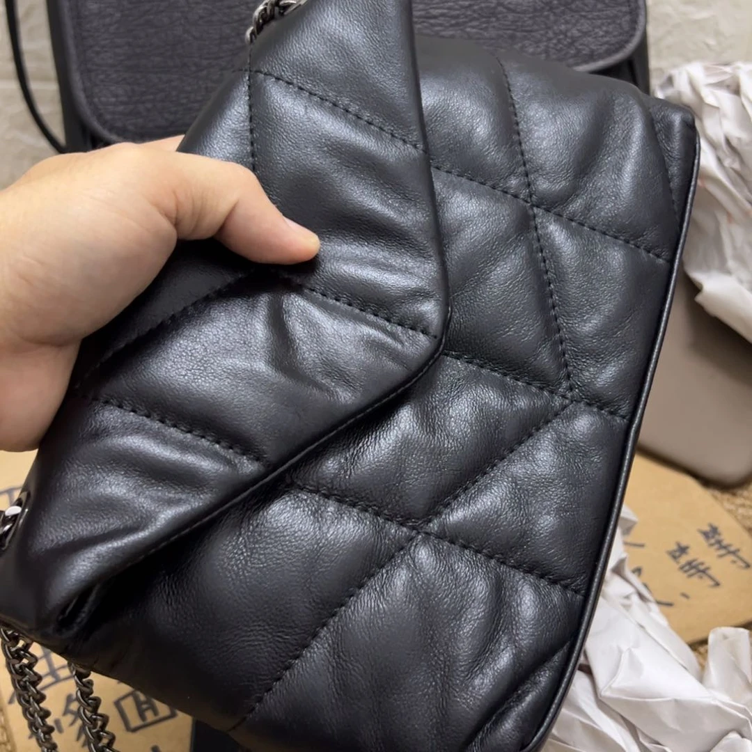 【闪购商品】头层牛皮中号