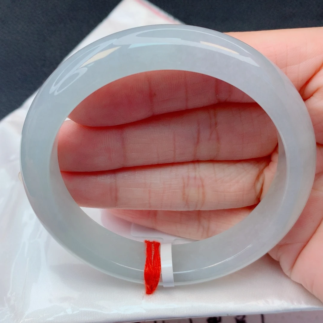 翡翠未镶嵌手镯58.7圈 细糯冰浅蓝底胶润感