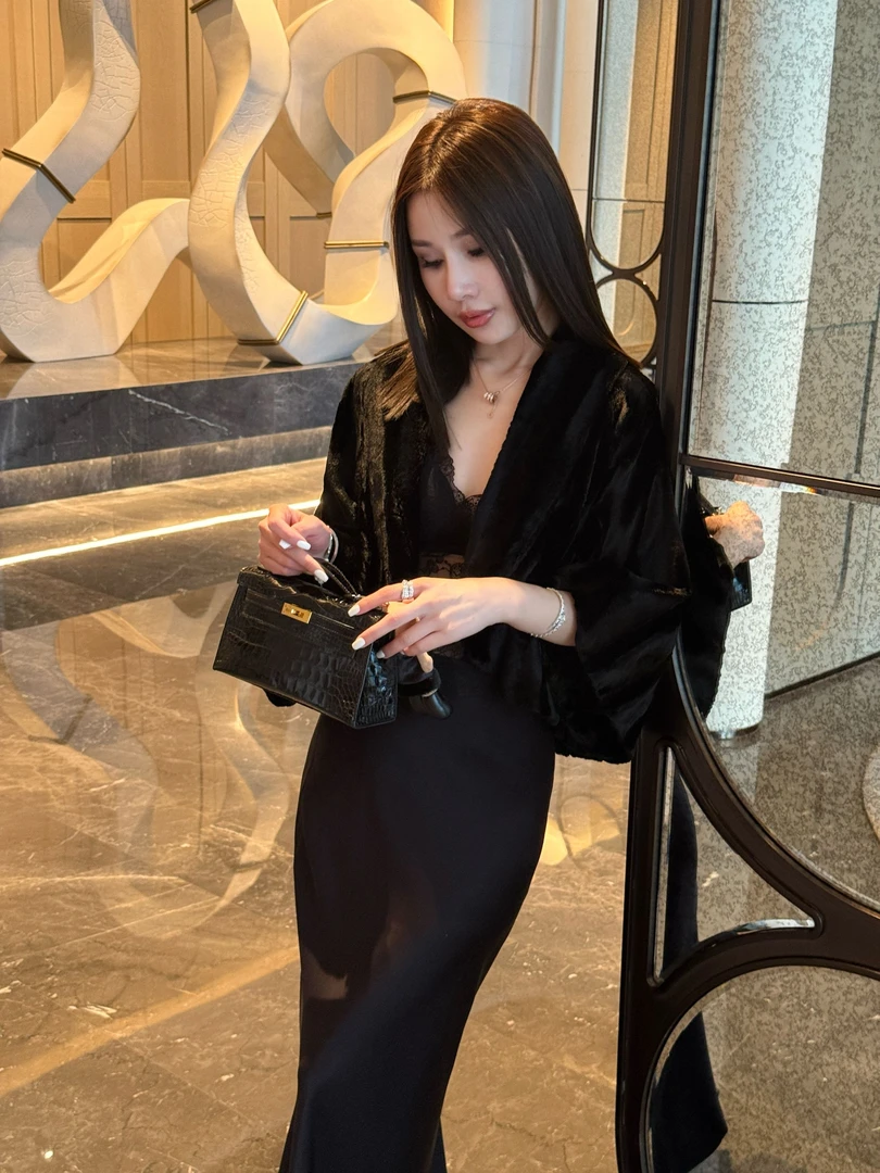 LUXURYMEMO【奢华贵妇】气质百搭醋酸蝙蝠袖斗篷外套