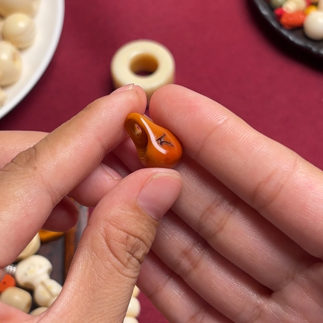 玻璃颈饰藏传小配饰