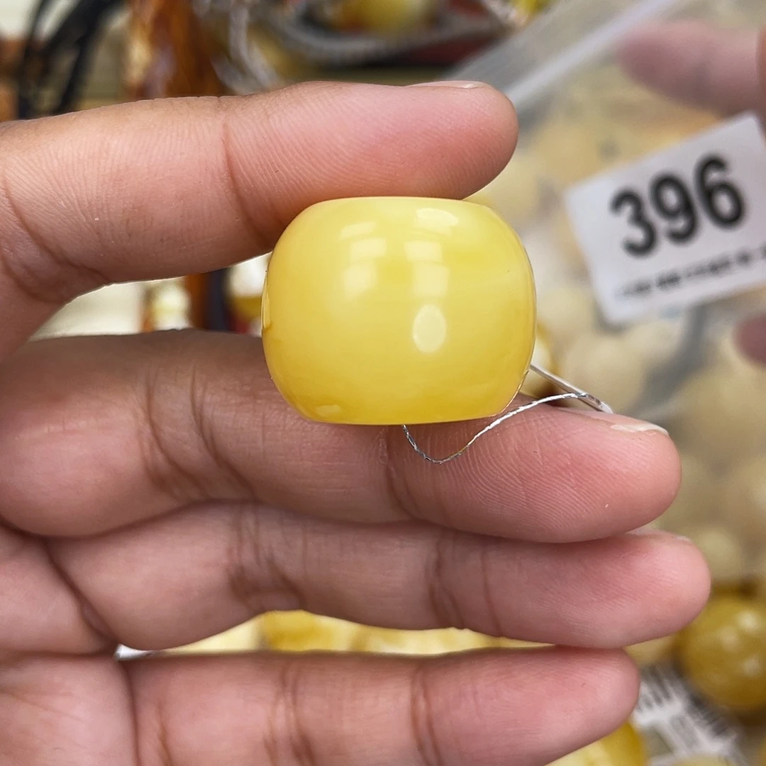 蜜蜡未镶嵌珠宝奇石25