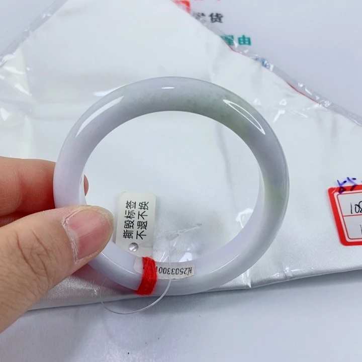 翡翠手镯未镶嵌天然翡翠手镯
