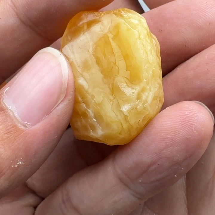 大***腩定制琥珀未镶嵌未镶嵌定制琥珀