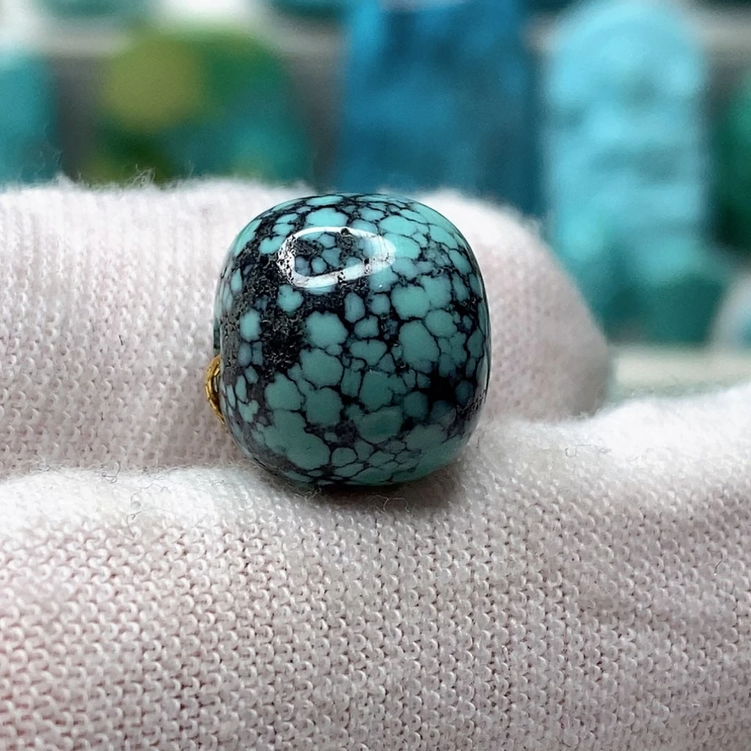 绿松石未镶嵌天然原矿 地大质检12mm